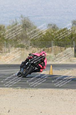 media/Jan-15-2026-Racers Edge (Thu) [[dfebeb70ab]]/2-A Group/Session 5 Turn 2/